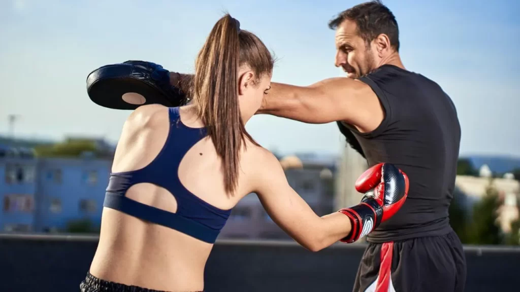 Image-of-a-man-and-a-woman-practicing-punching.