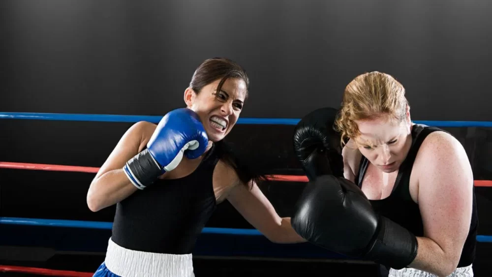 Image-of-a-woman-hitting-a-right-hook-in-a-match